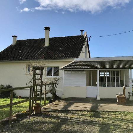 Gite Cottage Chaleureux En Pleine Campagne Vue Sur Les Monts Et Forets Et Le Chateau De Carrouges Exteriör bild