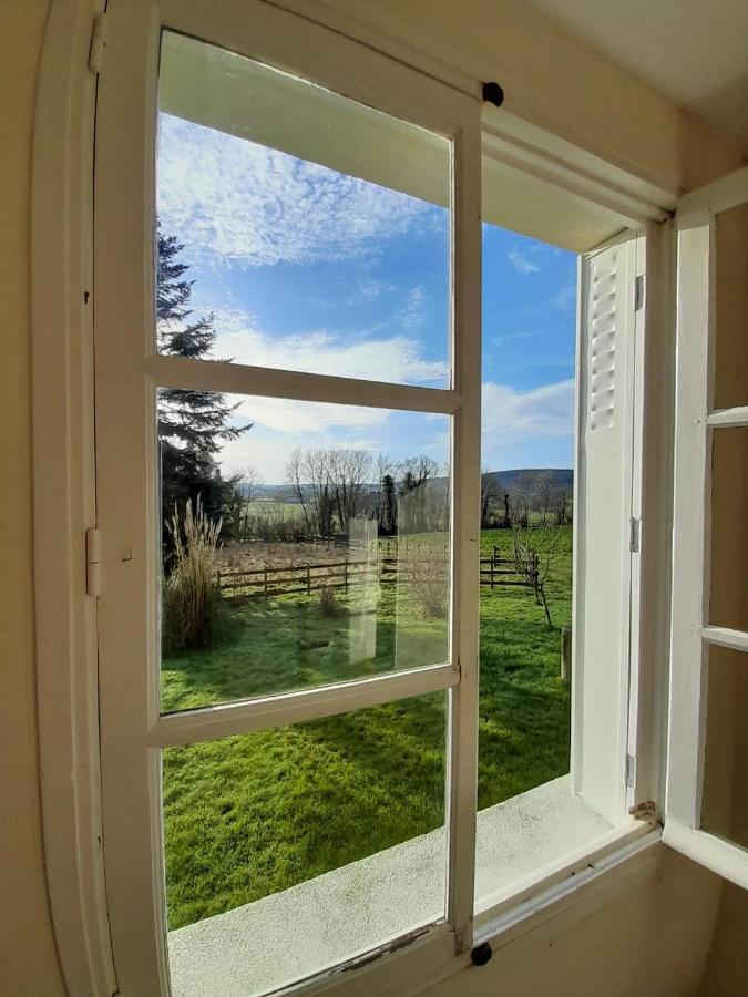 Gite Cottage Chaleureux En Pleine Campagne Vue Sur Les Monts Et Forets Et Le Chateau De Carrouges Exteriör bild