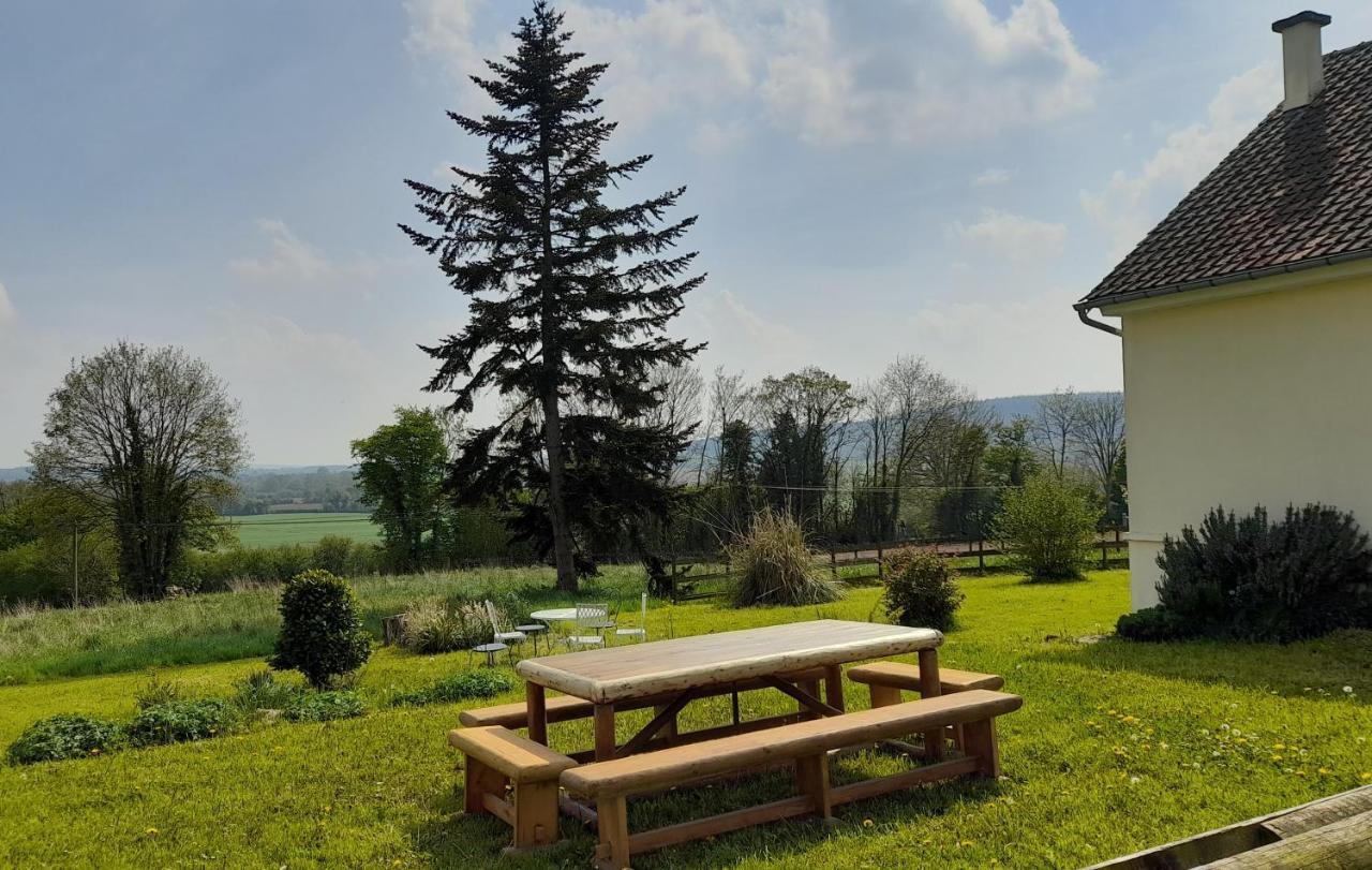 Gite Cottage Chaleureux En Pleine Campagne Vue Sur Les Monts Et Forets Et Le Chateau De Carrouges Exteriör bild